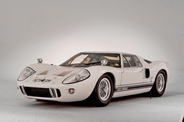 15 1966 Ford GT40
