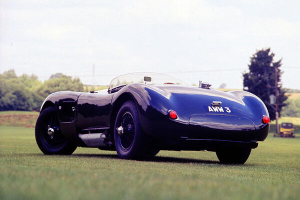 32 1952 Jaguar C-Type